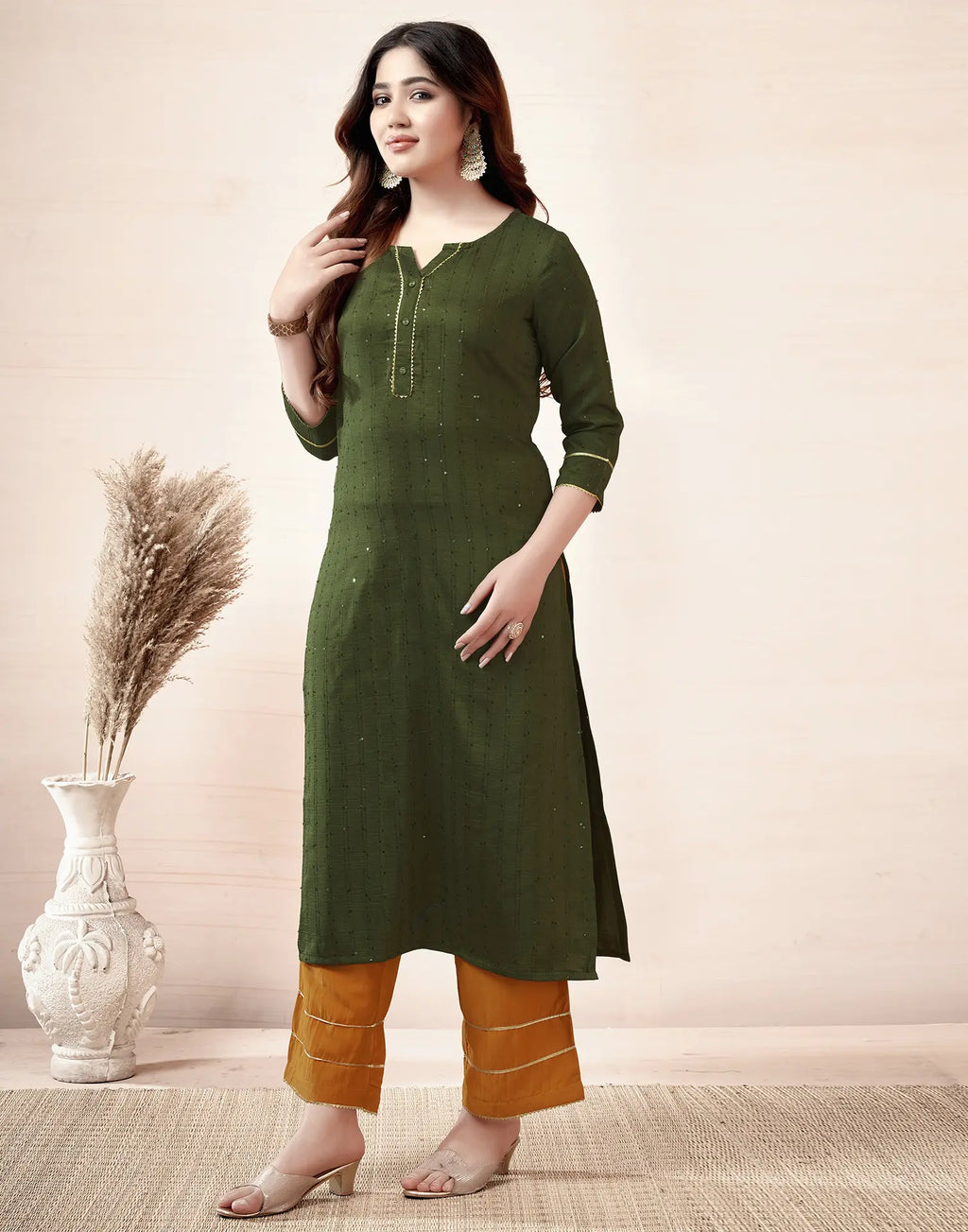 Chinnon Plain Straight 3 Piece Kurta Set