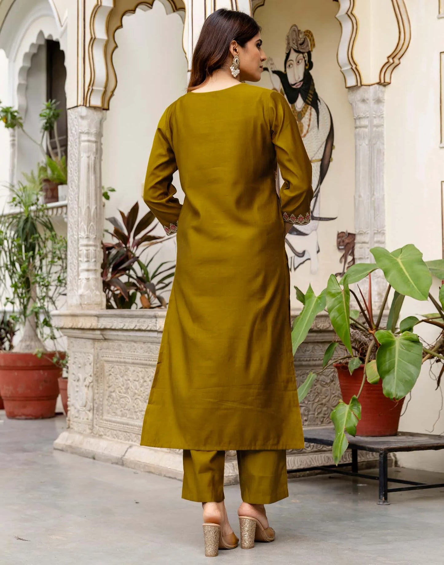 Green Silk Blend Embroidered Straight Kurta with Pant & Dupatta