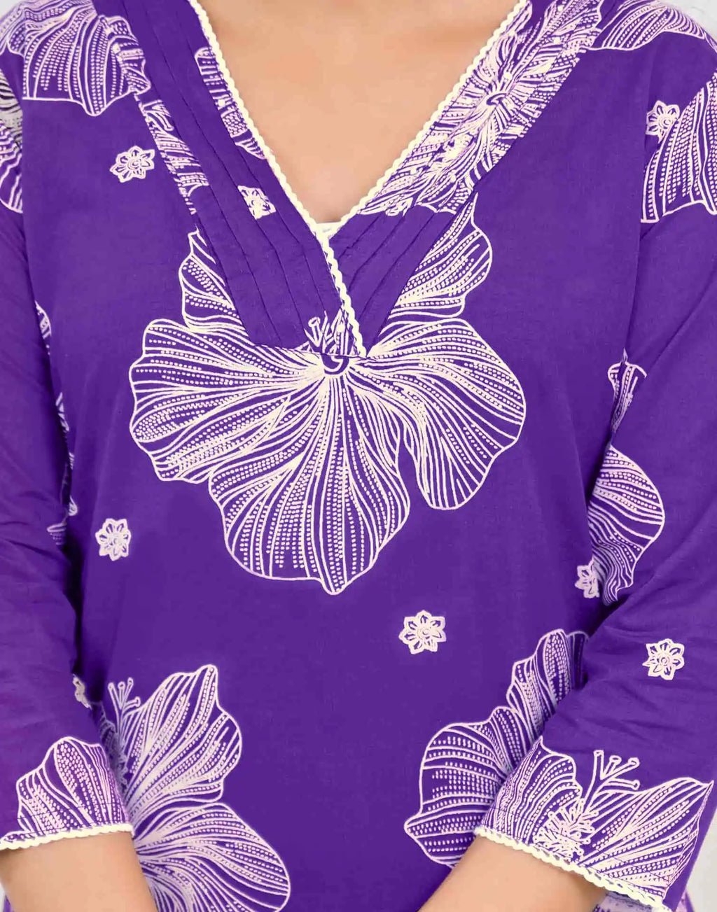 Skylee Viscose Rayon Floral Print Straight 3 Piece Kurta Set For Woman