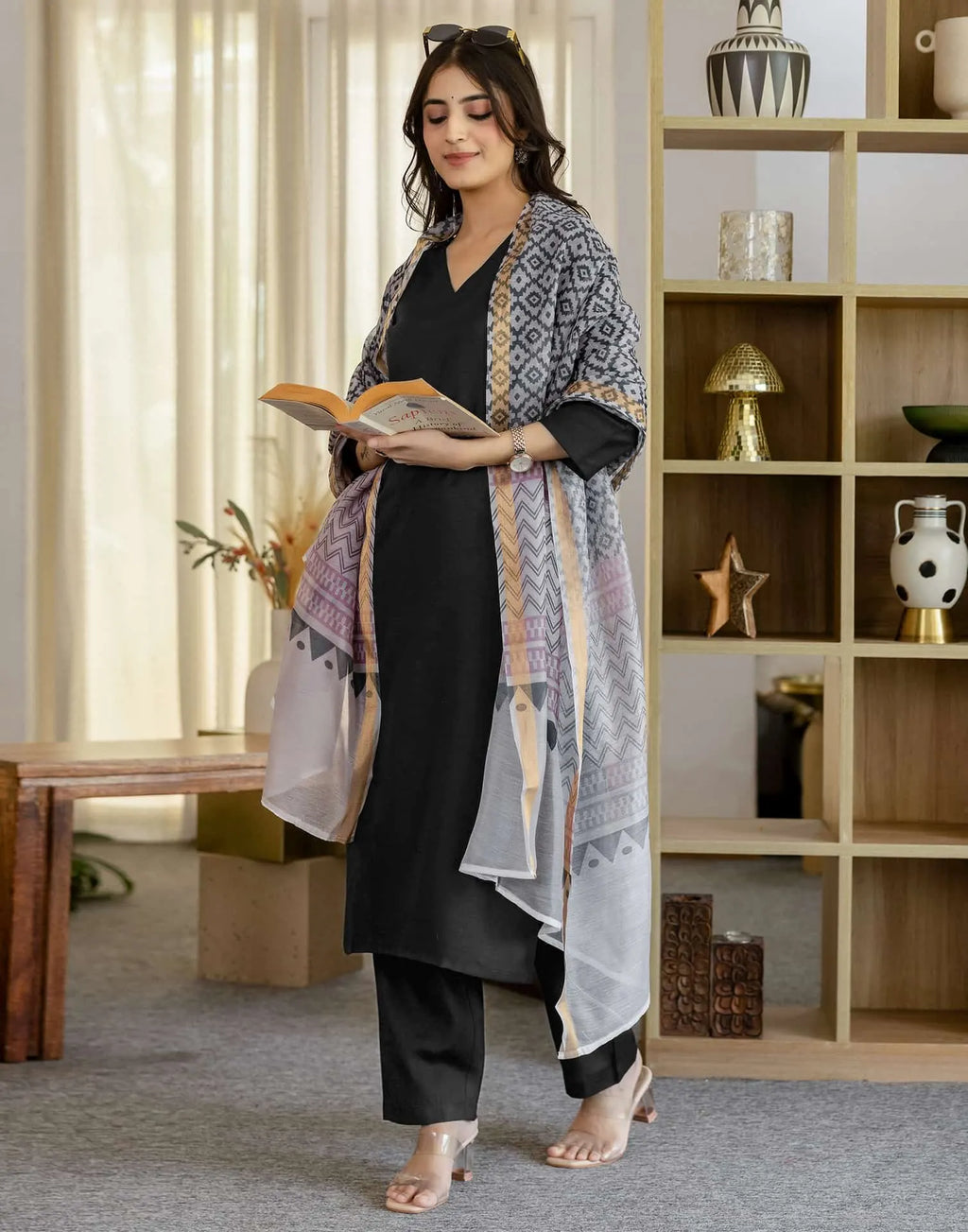 Skylee Viscose Rayon Plain Straight 3 Piece Kurta Set For Woman