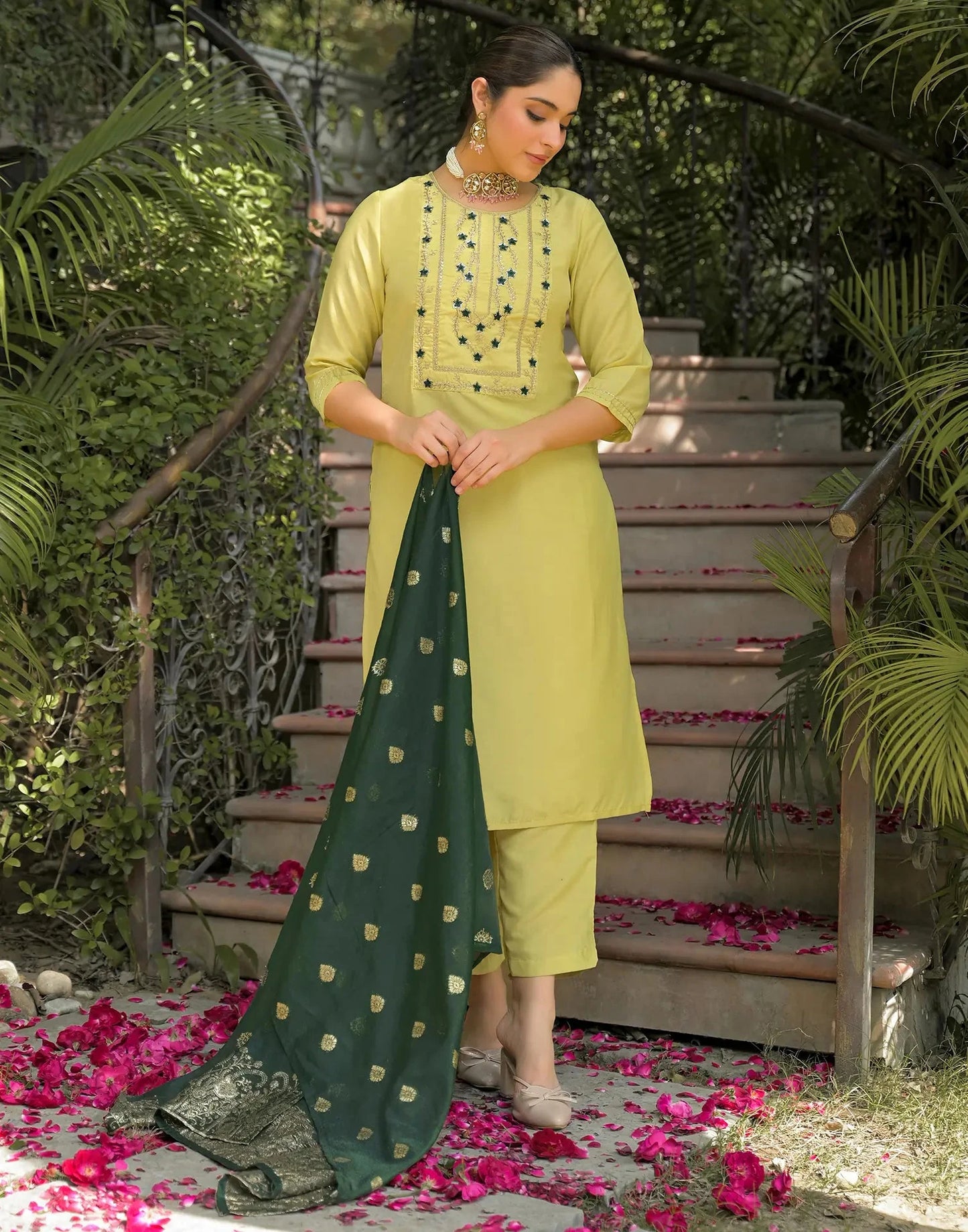 Chinnon Embroidered Round Neck Straight Kurta with Pant & Dupatta