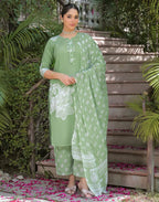 Skylee Viscose Rayon Floral Print Straight 3 Piece Kurta Set For Woman