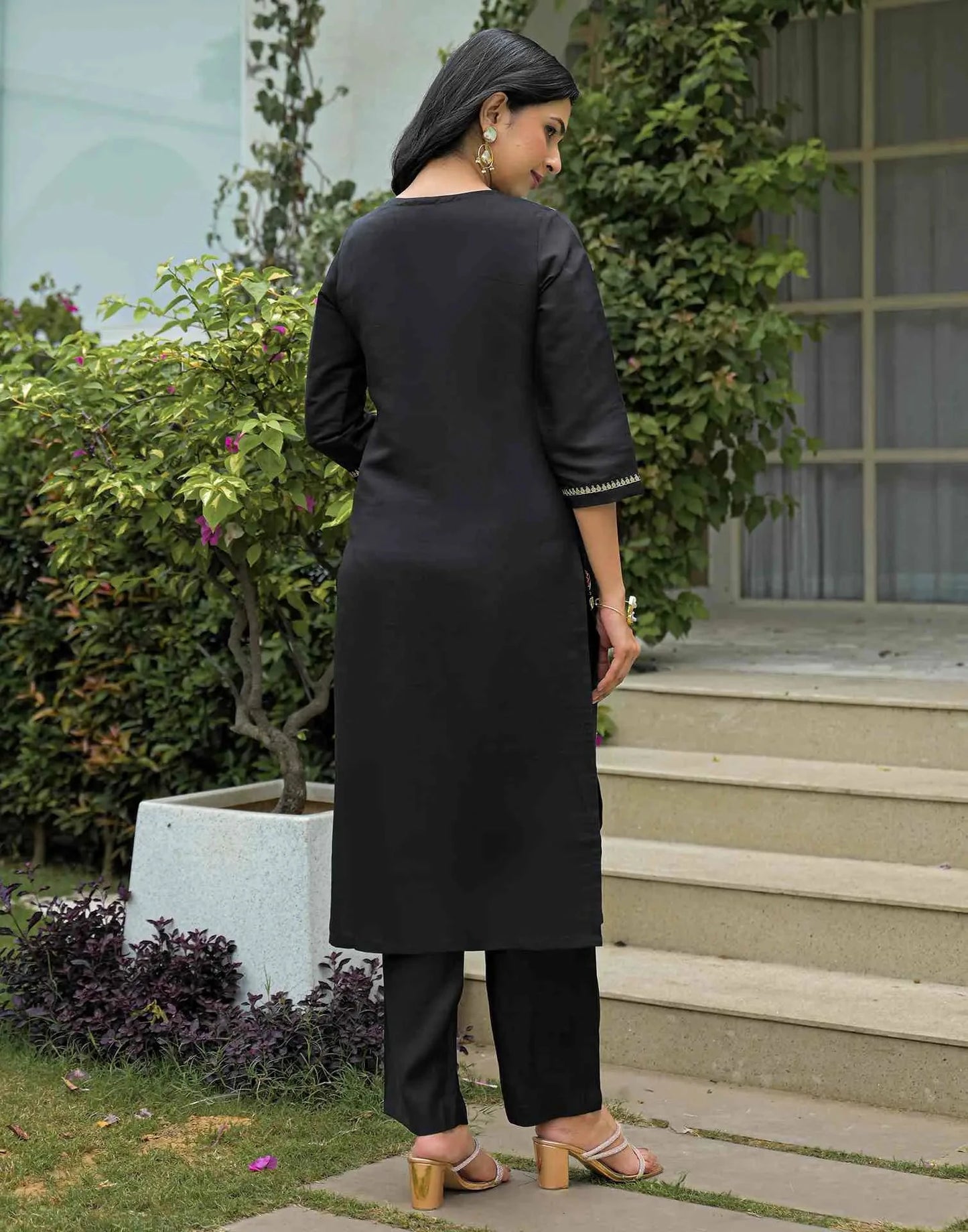 Silk Blend Embroidered Straight Round Neck Kurta with Pant & Dupatta