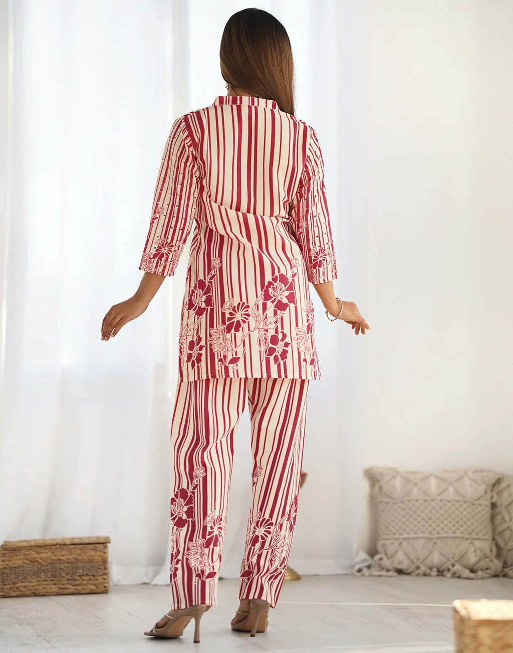 Skylee Cotton Printed Mandarin Collar Co-ord Set For Woman