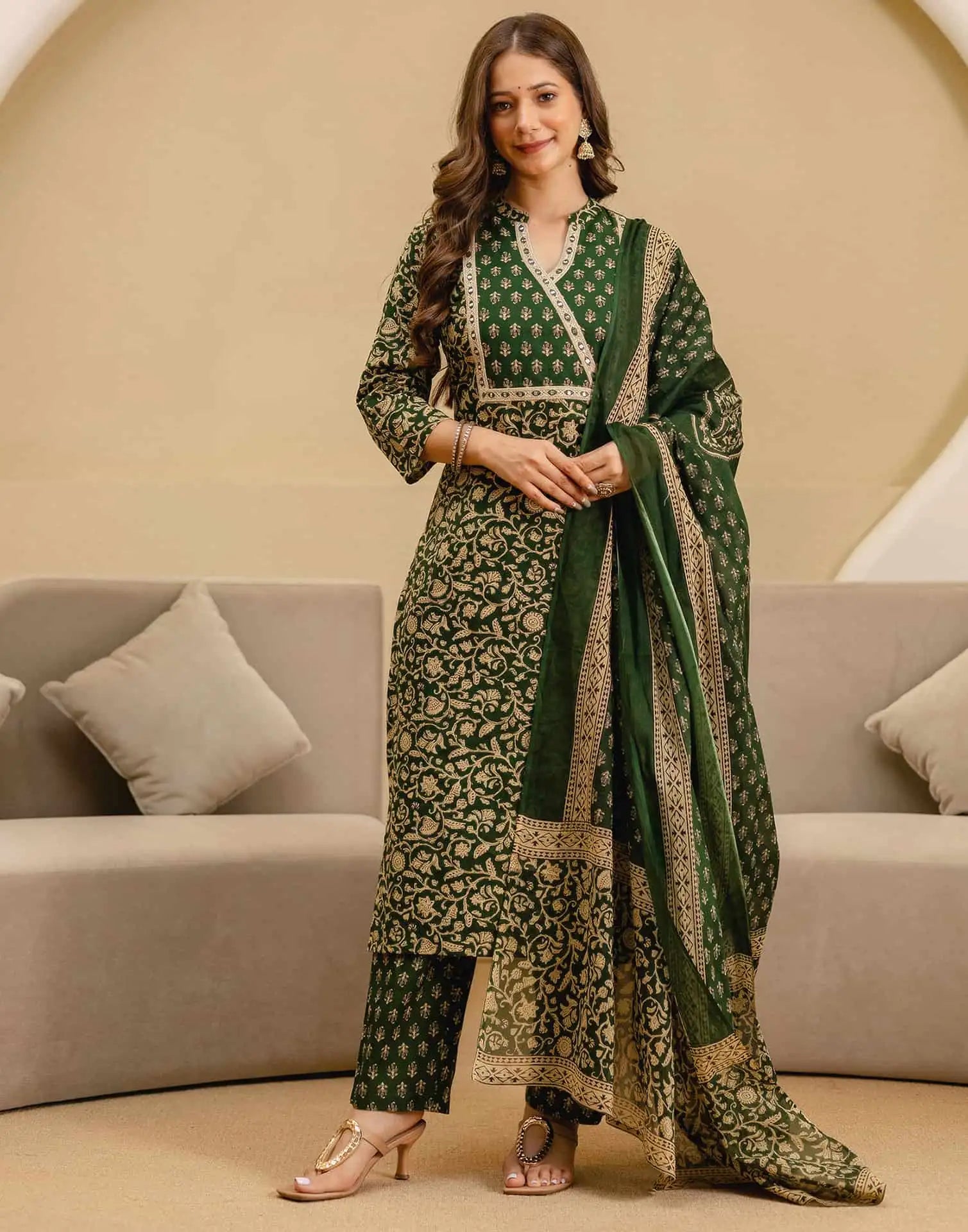 Skylee Green Cotton Printed Straight Kurta Set for Women