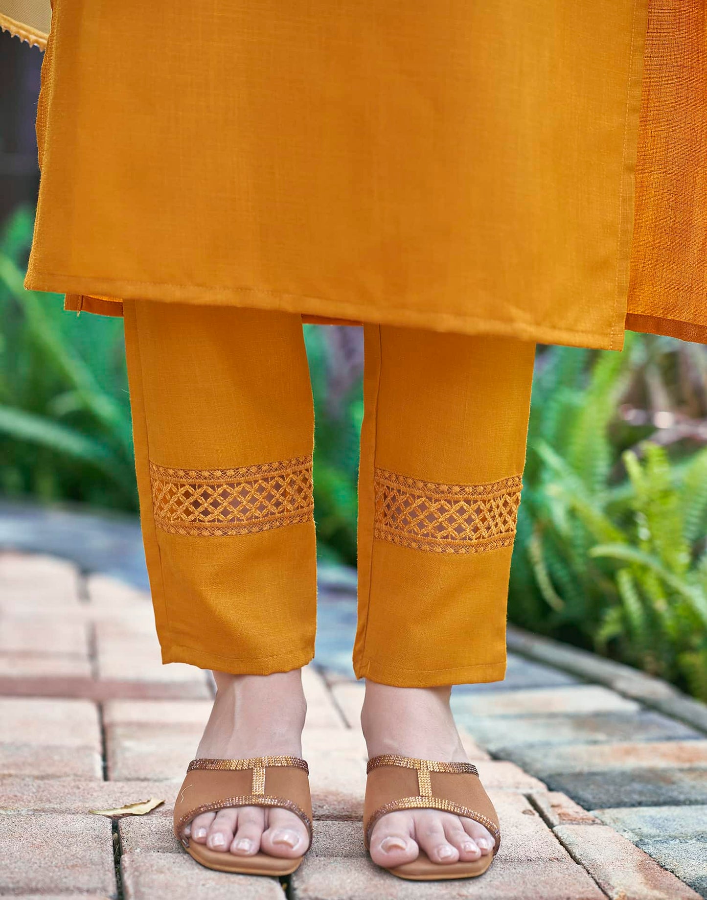 Affordable cotton kurti pant set with dupatta under 999