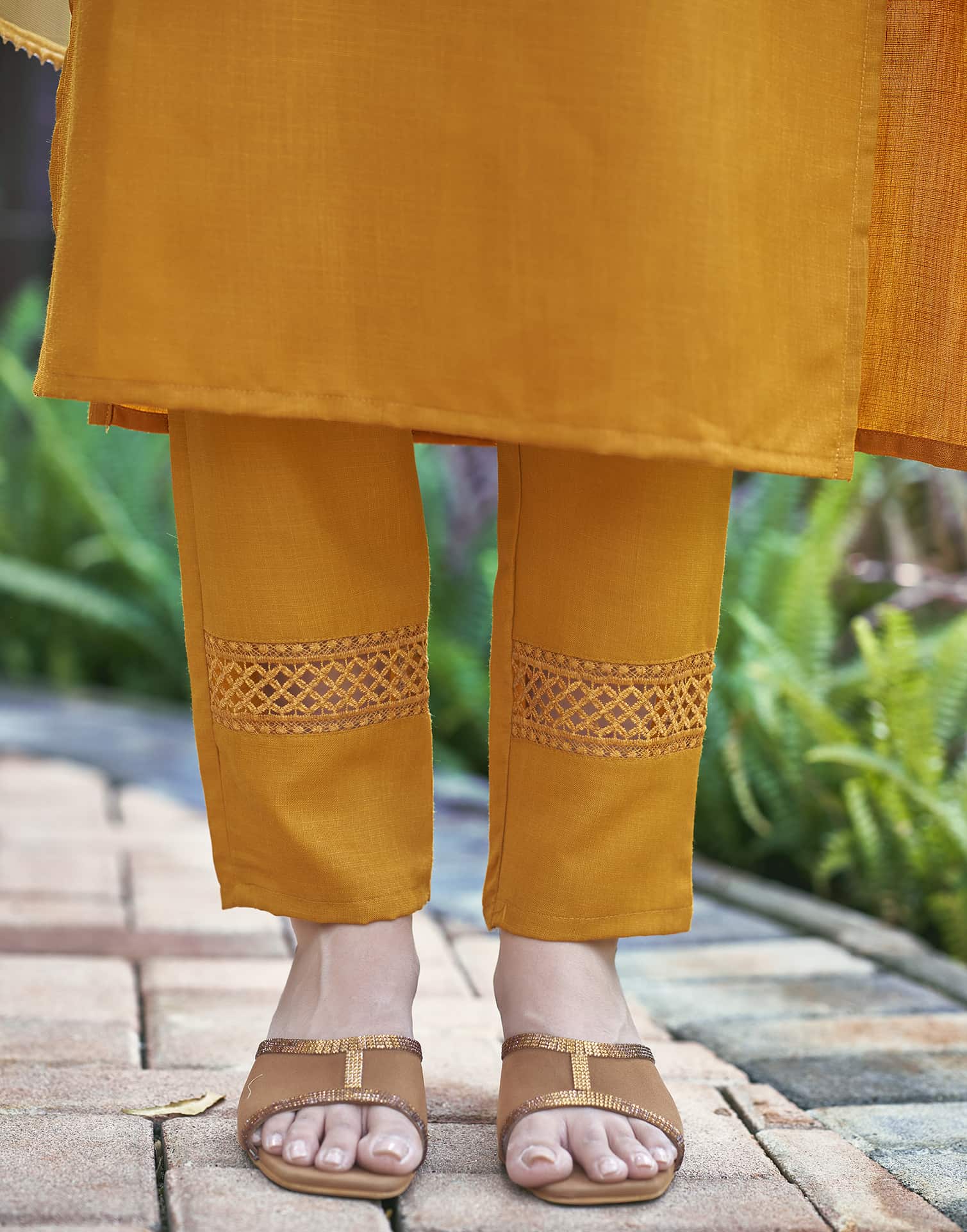 Affordable cotton kurti pant set with dupatta under 999