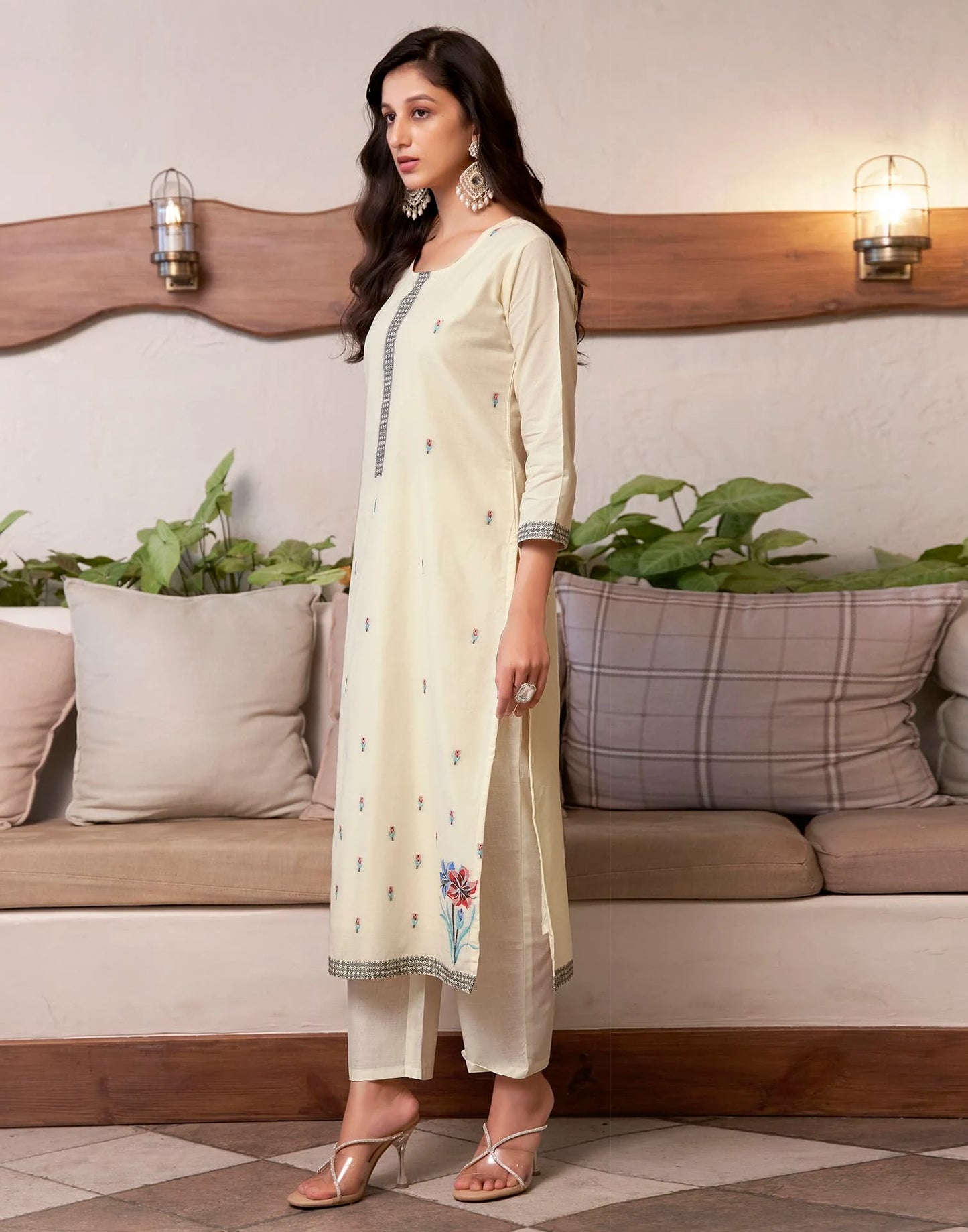 affordable round neck kurta set 