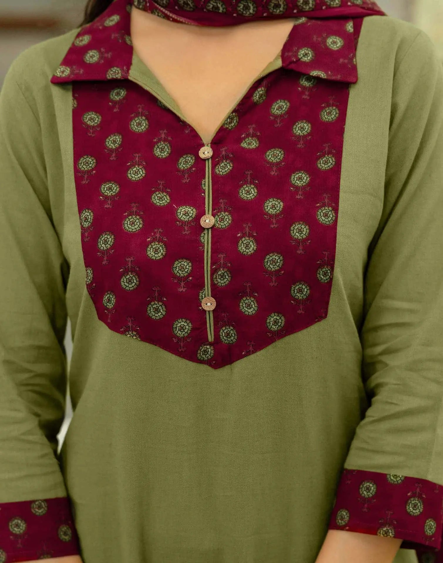 Skylee Viscose Rayon Printed Straight 3 Piece Kurta Set For Woman