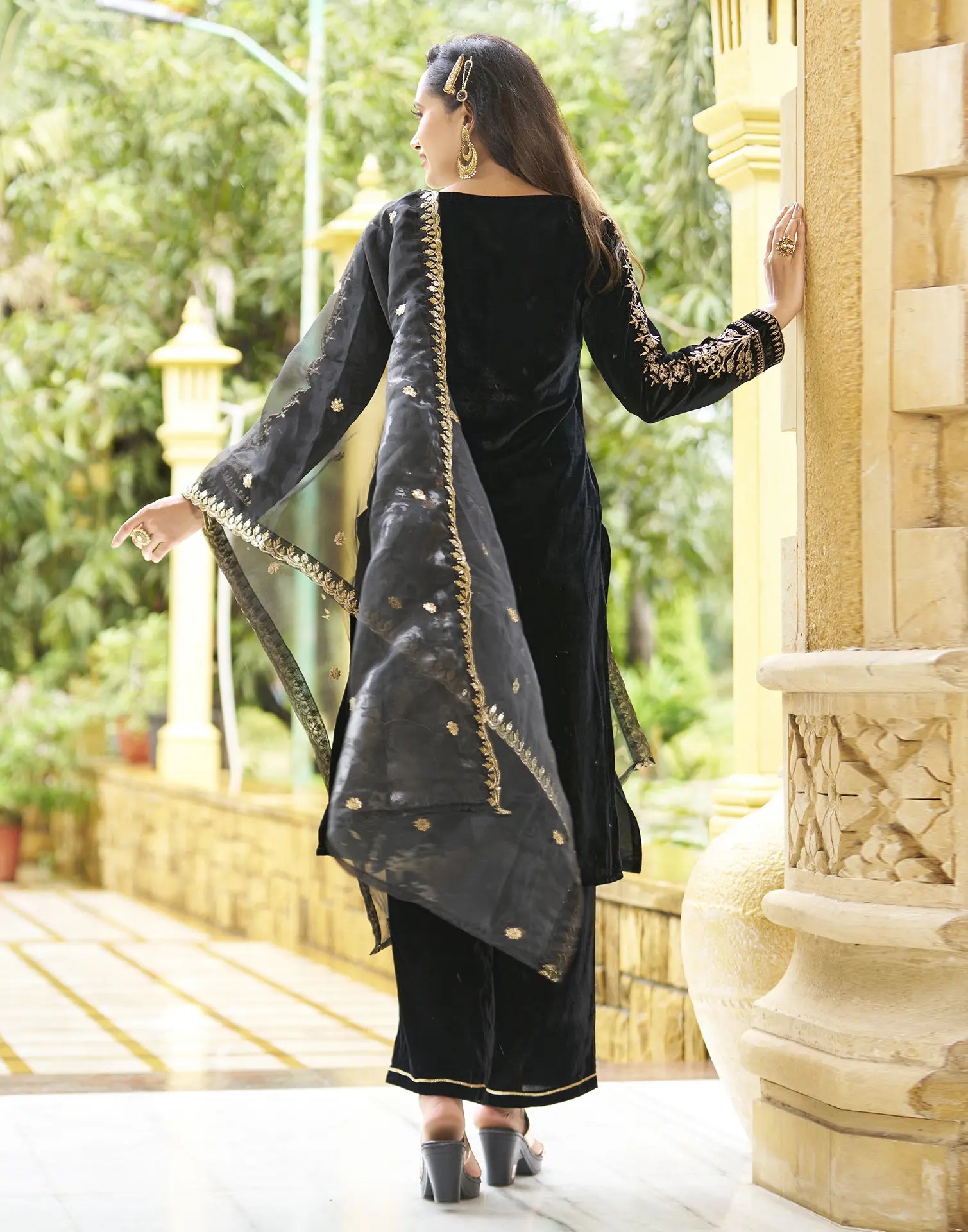 Velvet Embroidered Straight 3 Piece Kurta Set