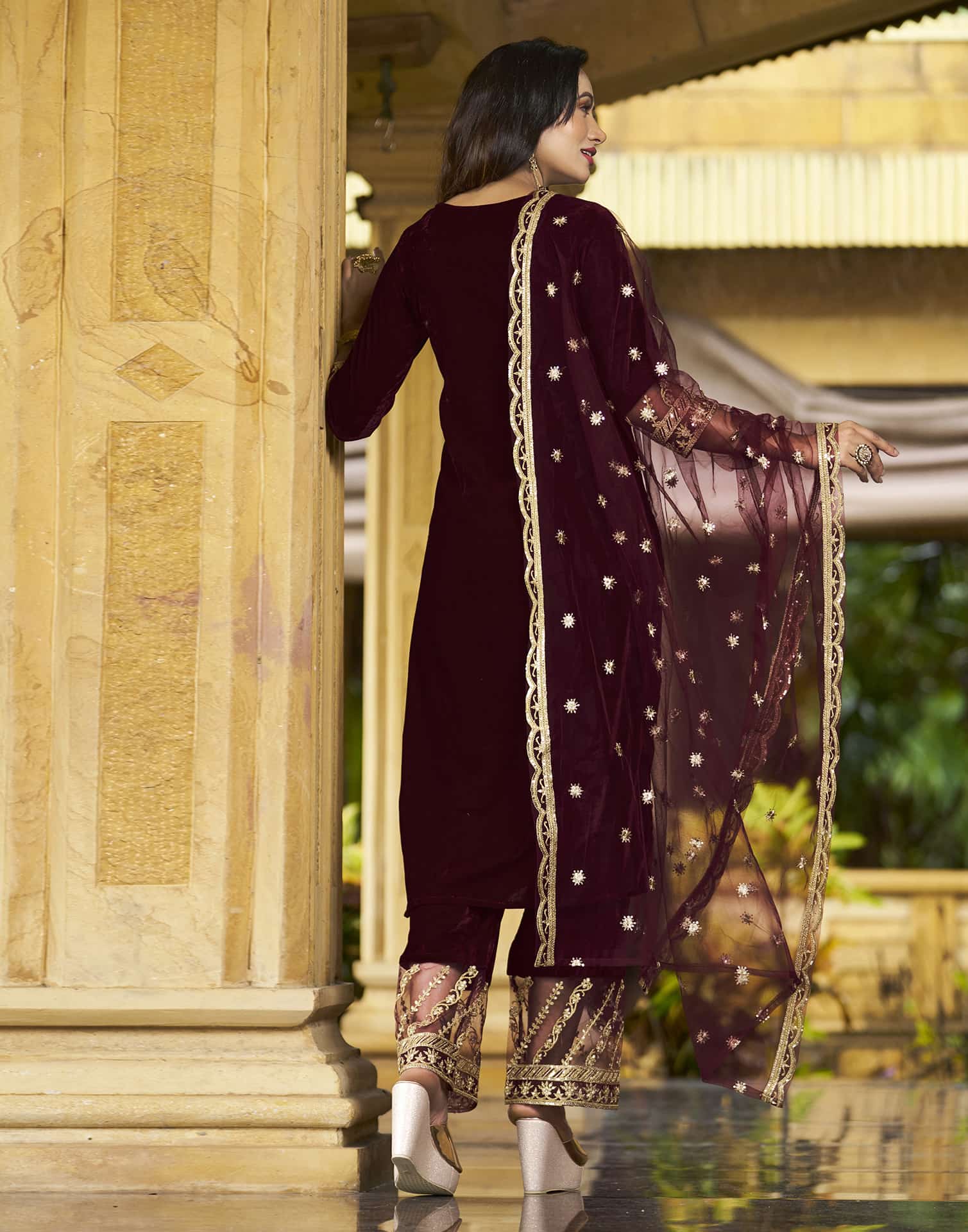 Straight kurta set for women with pant and dupatta under 1299