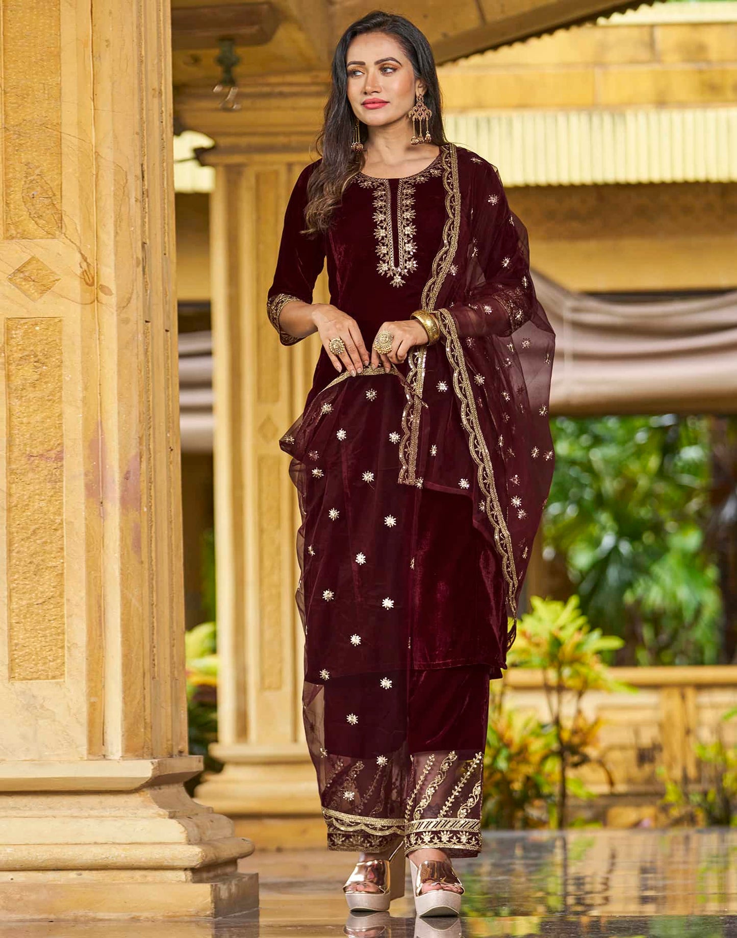 Straight kurta set for women with pant and dupatta under 1299