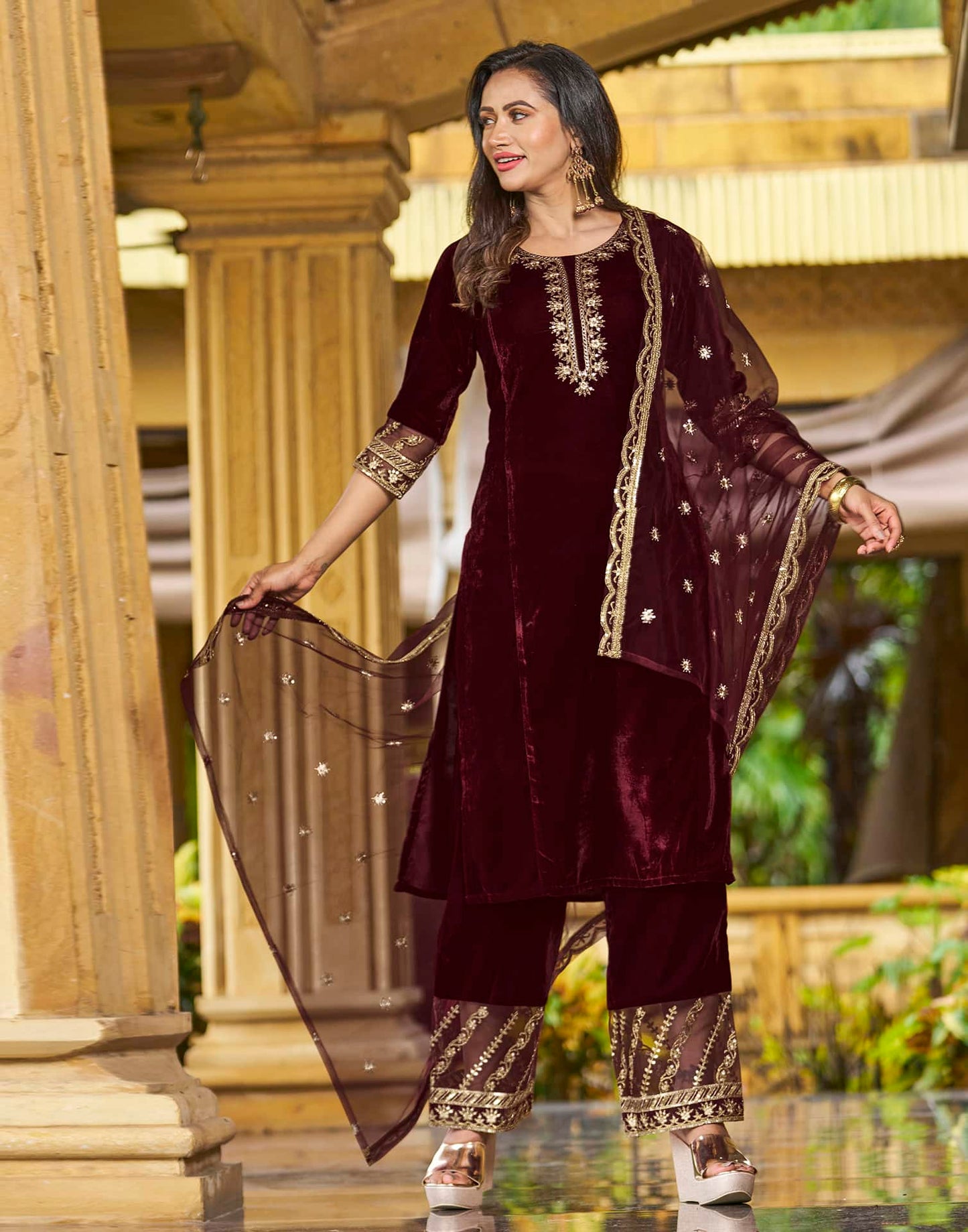 Straight kurta set for women with pant and dupatta under 1299
