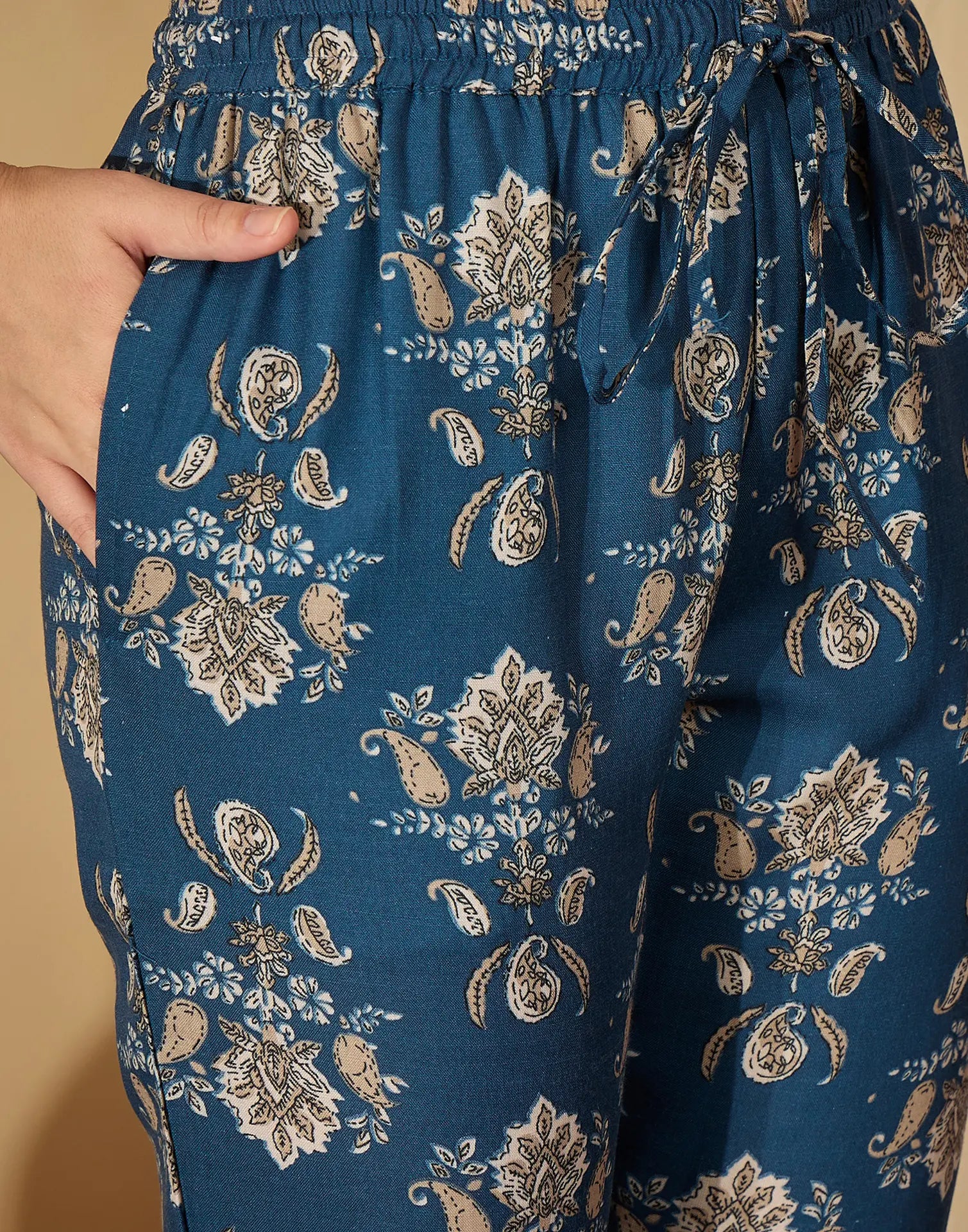 Cotton Blend Printed V-Neck Co-ord Set