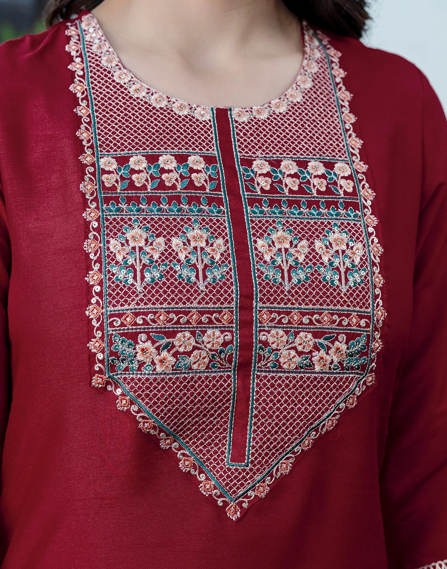 Silk Blend Embroidered Straight 3 Piece Kurta Set