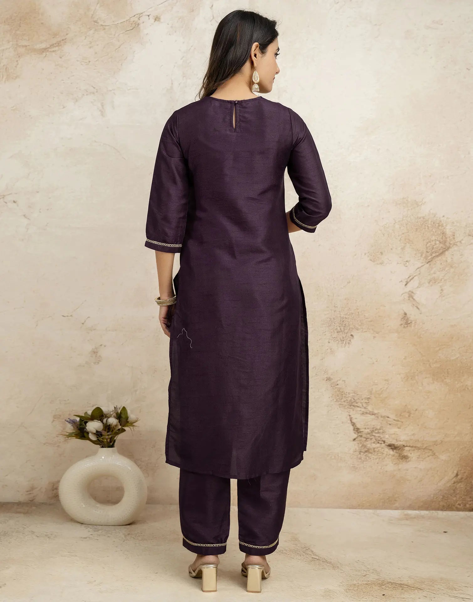 Silk Blend Embroidered Straight 3 Piece Kurta Set