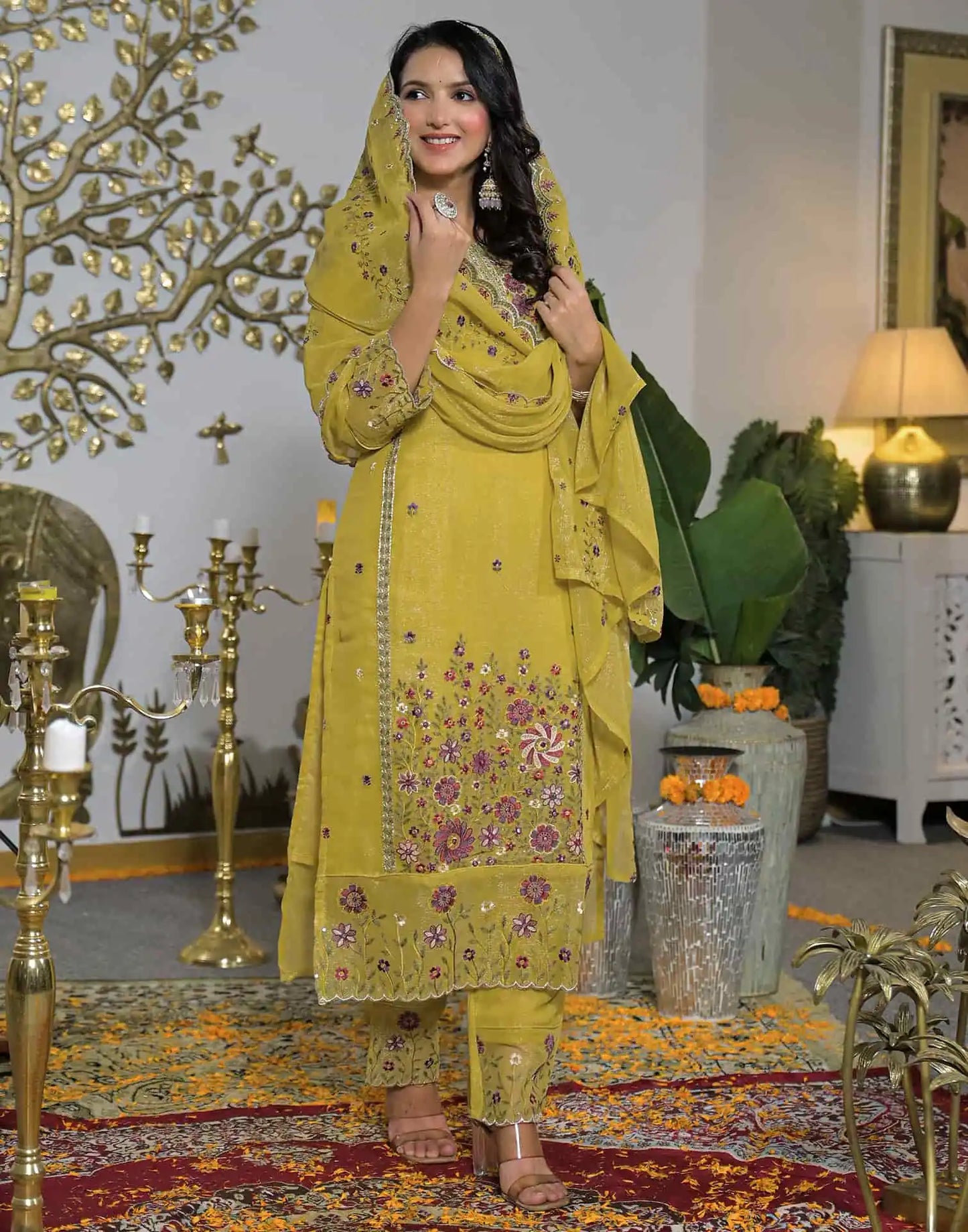 Shimmer Chiffon Straight Embroidery Round Neck Kurta with Pant & Dupatta