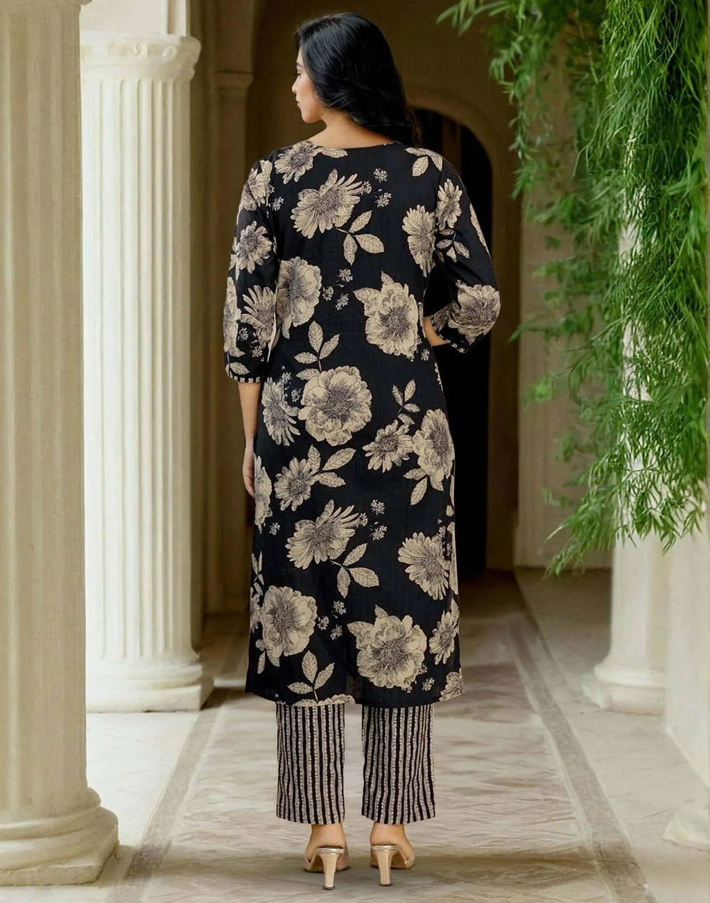 Skylee Viscose Rayon Floral Print Straight 3 Piece Kurta Set For Woman