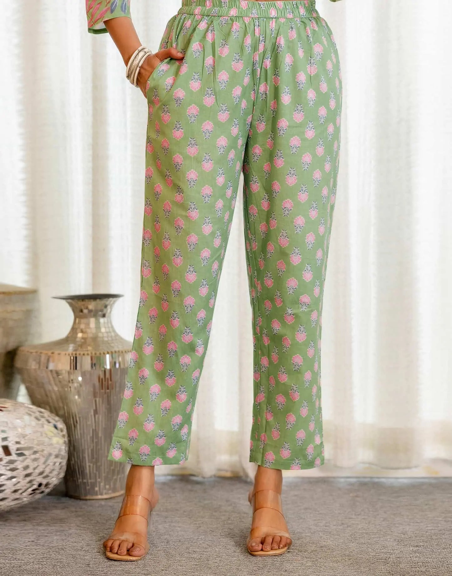 Skylee Light Green Cotton Printed Straight Kurta Set for Women