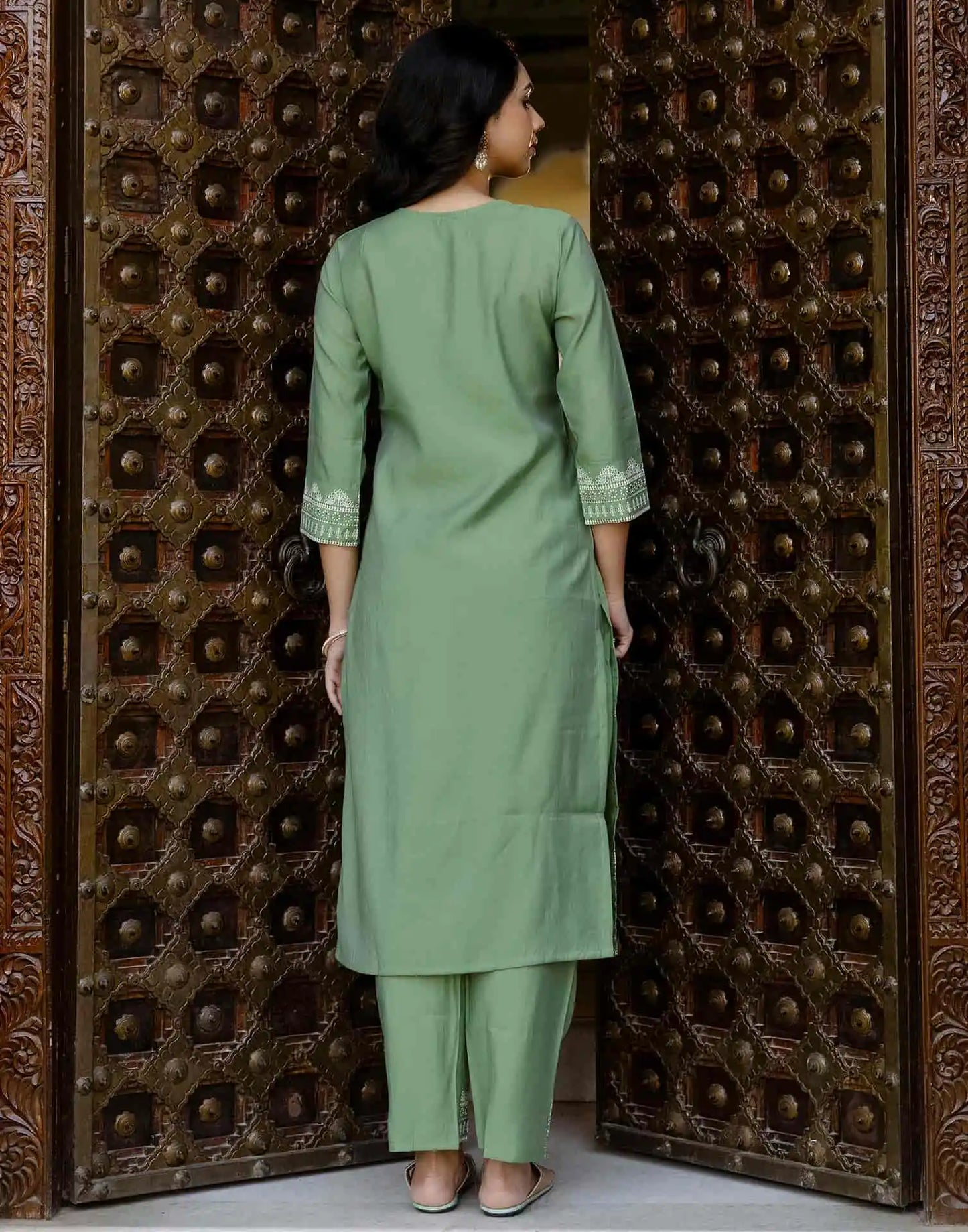 Skylee Green Silk Printed Straight Kurta Set with Pant & Dupatta under 799