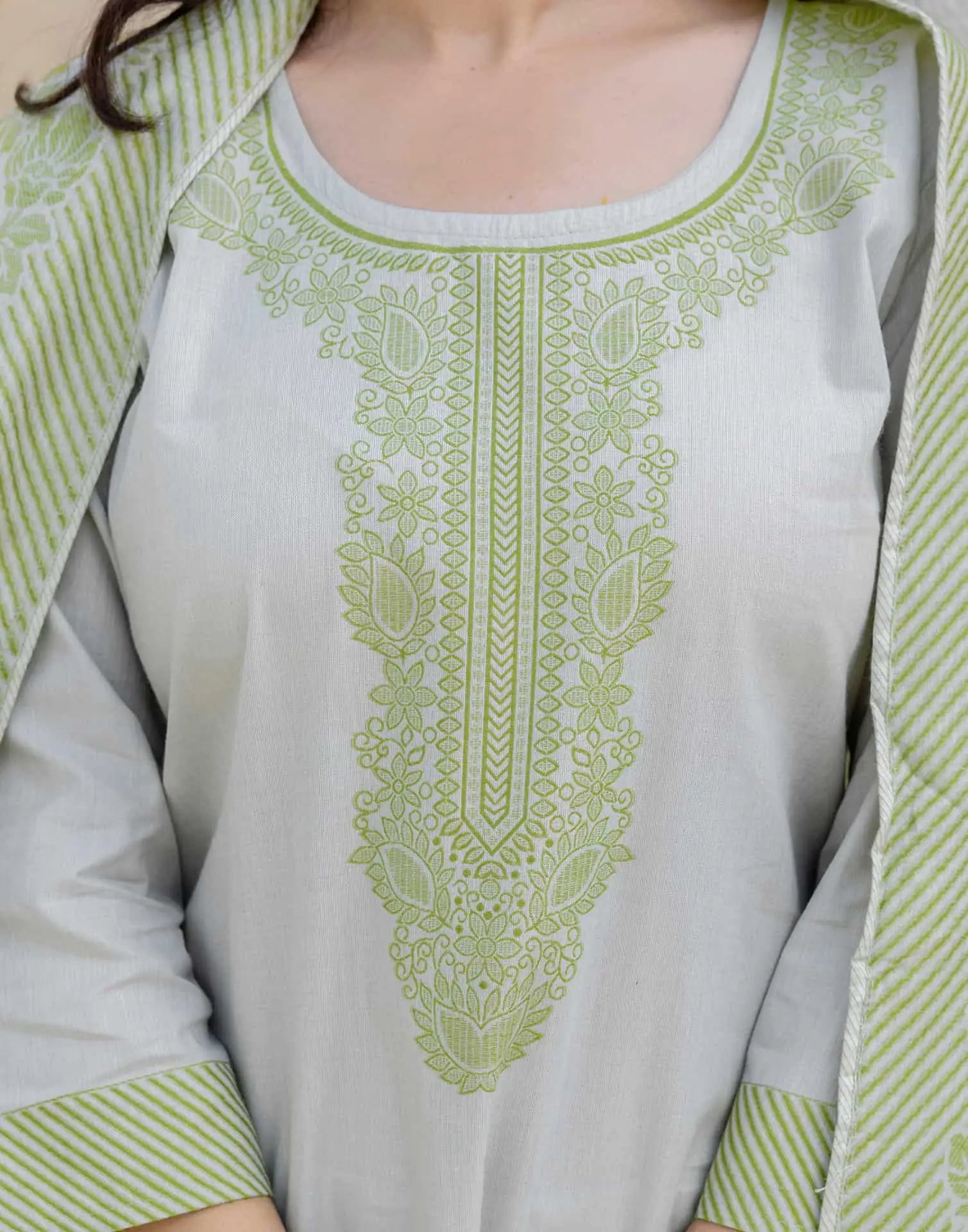 Affordable Grey Cotton Woven Straight Kurta Set Round-Neck Woven Cotton Kurti with Pant & Dupatta