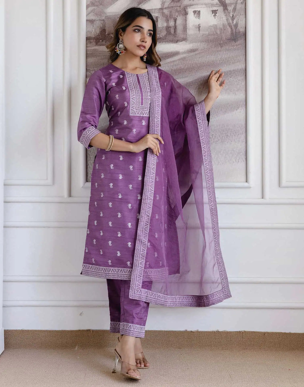 Skylee Silk Blend Printed Straight 3 Piece Kurta Set For Woman
