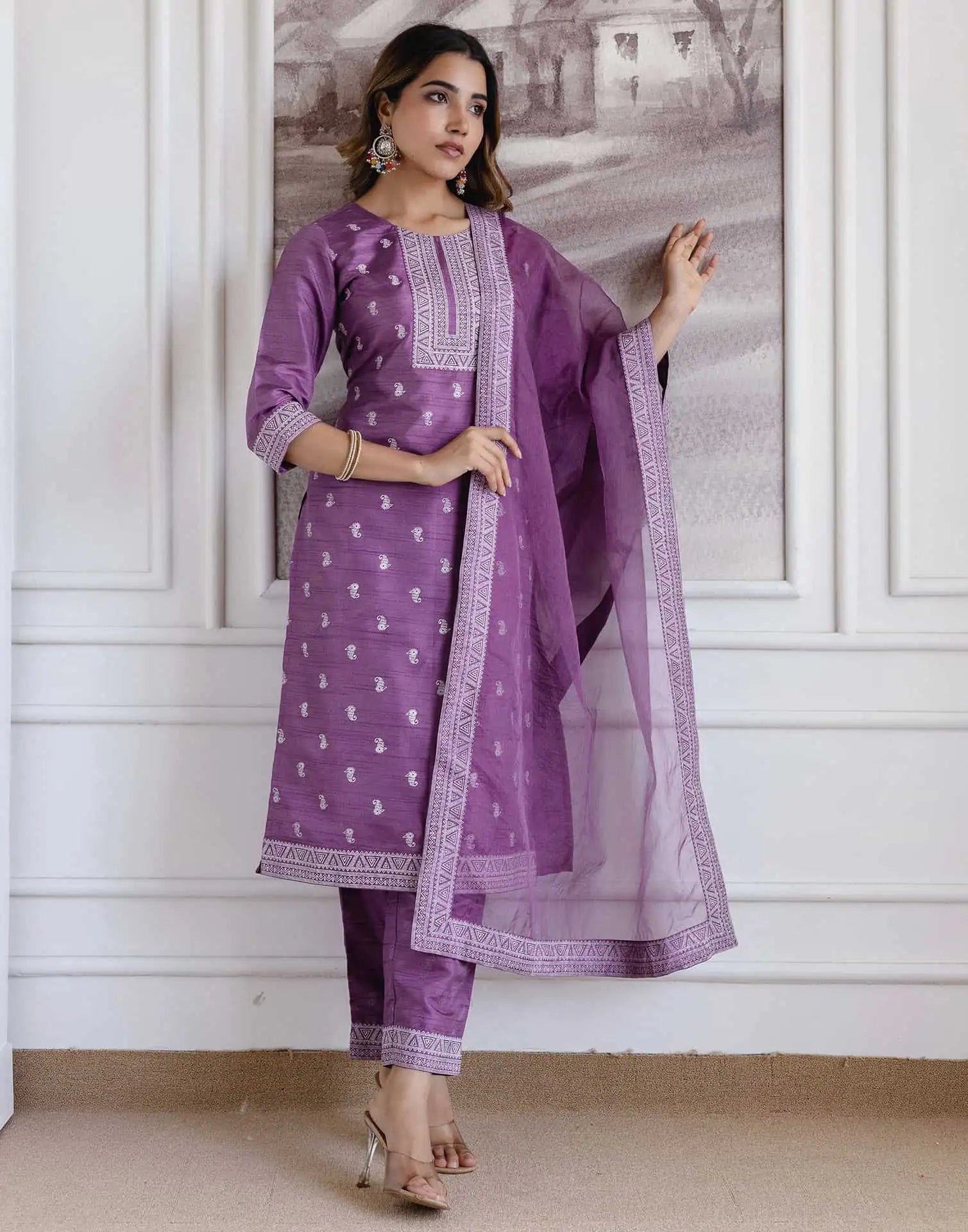 Skylee Silk Blend Printed Straight 3 Piece Kurta Set For Woman
