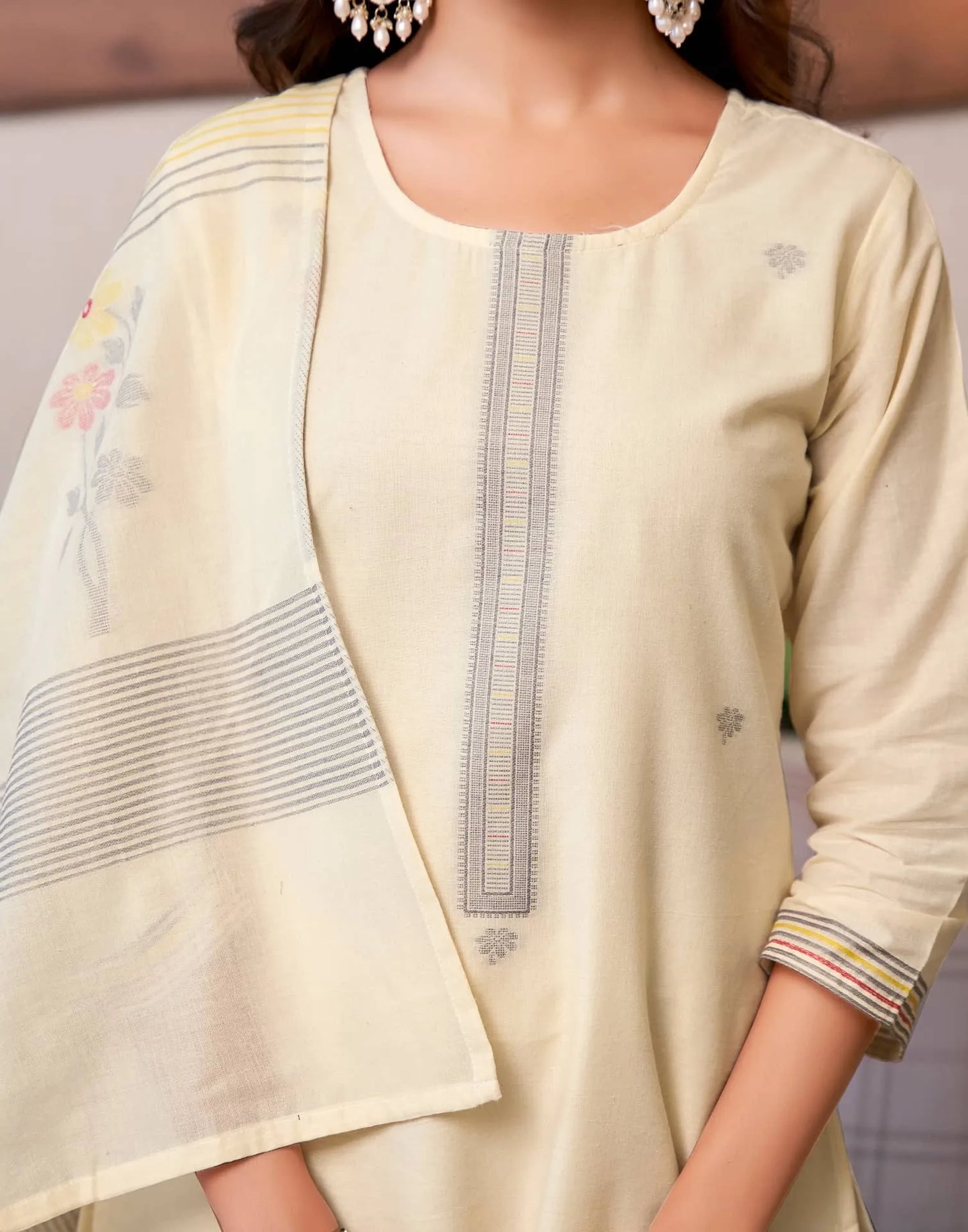 round neck kurta set 