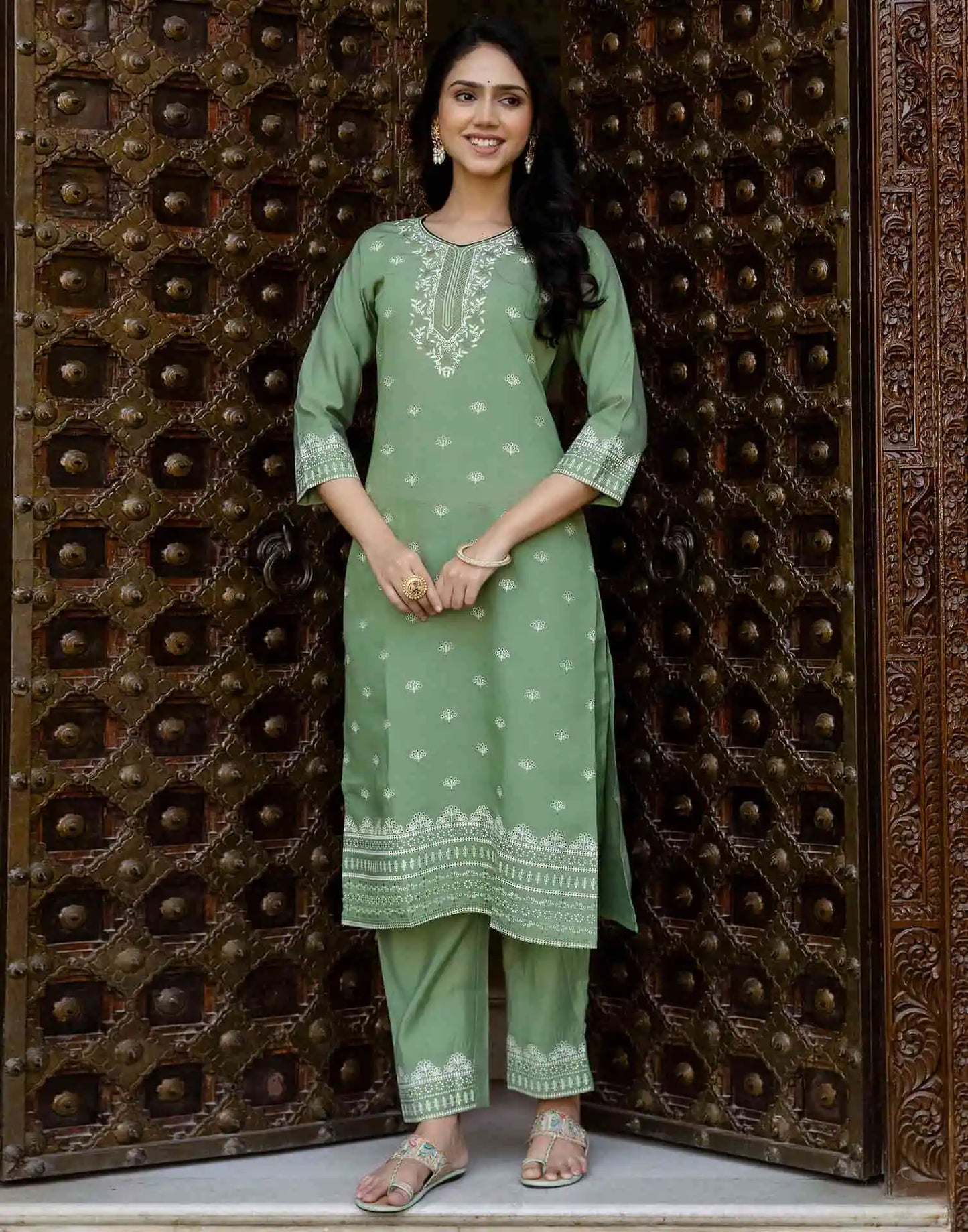 Skylee Green Silk Printed Straight Kurta Set with Pant & Dupatta under 799