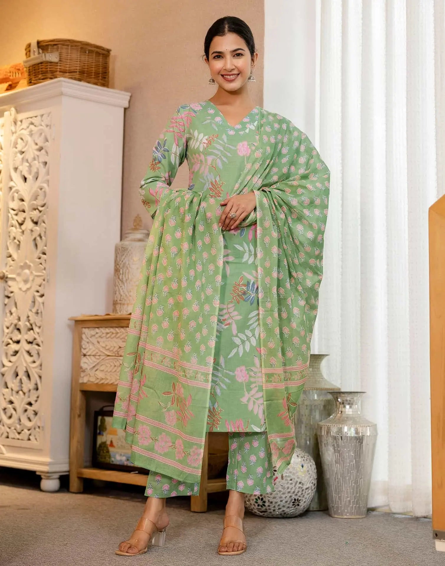 Skylee Light Green Cotton Printed Straight Kurta Set for Women