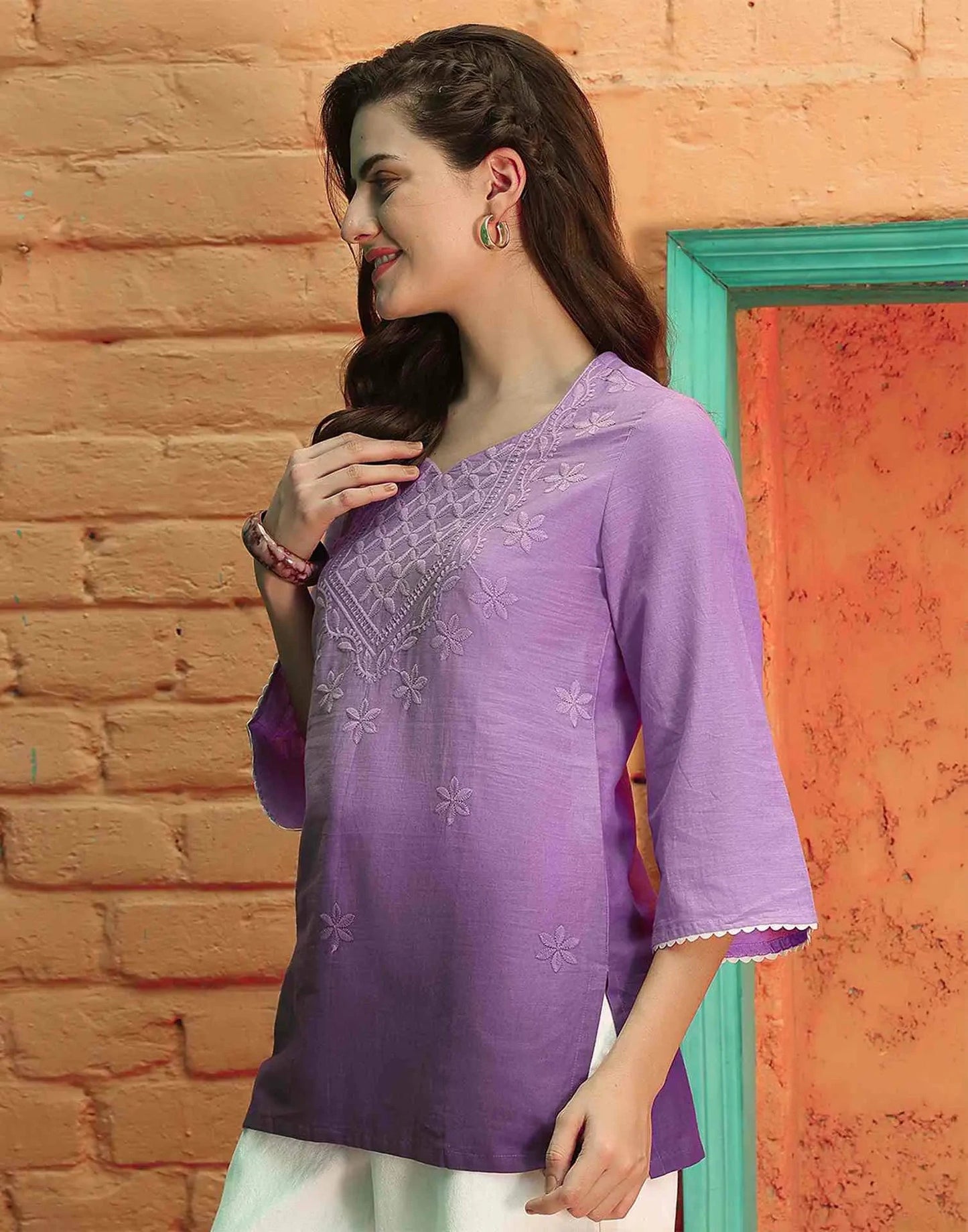 Cotton Chikankari Straight Sweetheart Neck Short Kurti