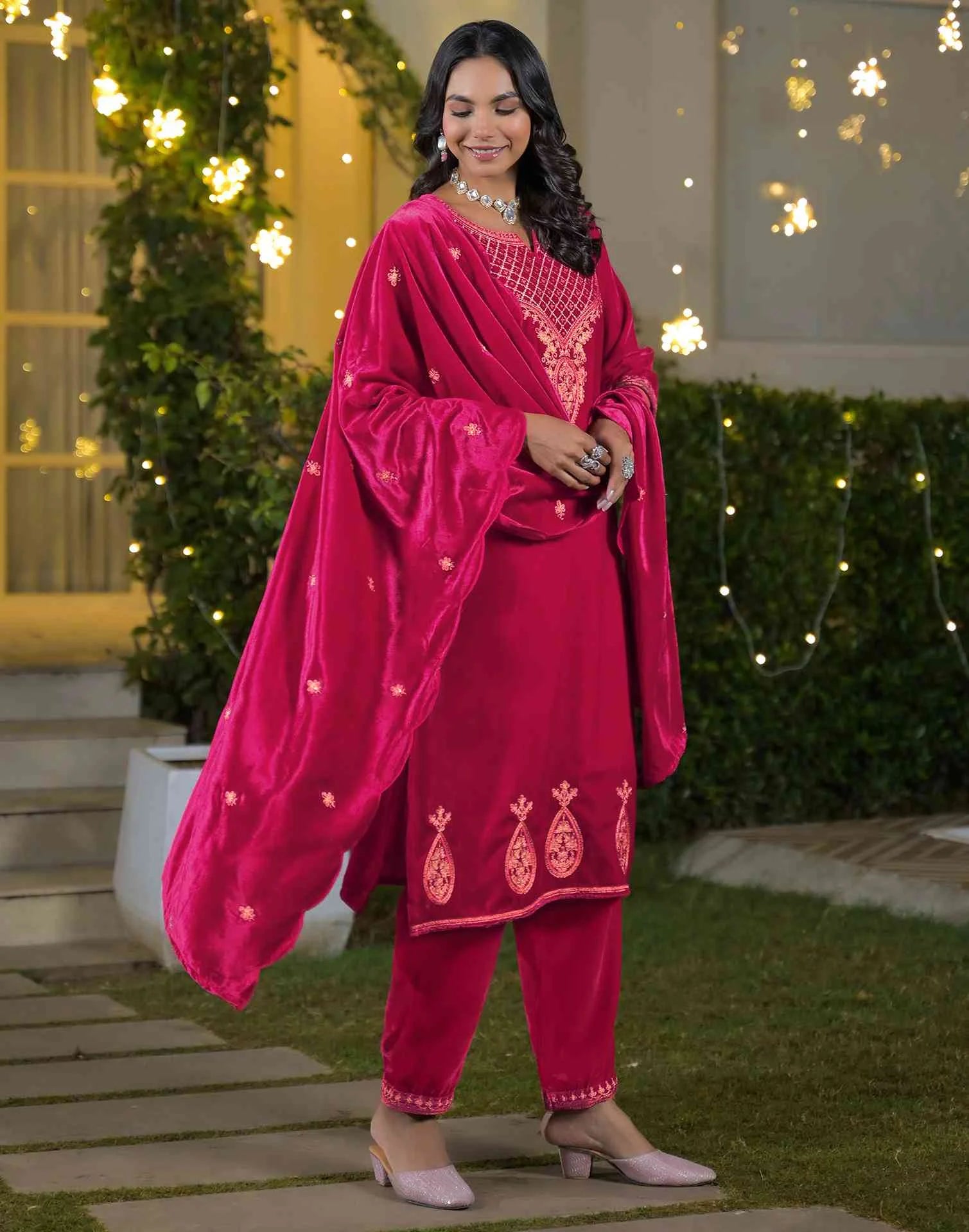 Affordable velvet kurta set for women by skylee