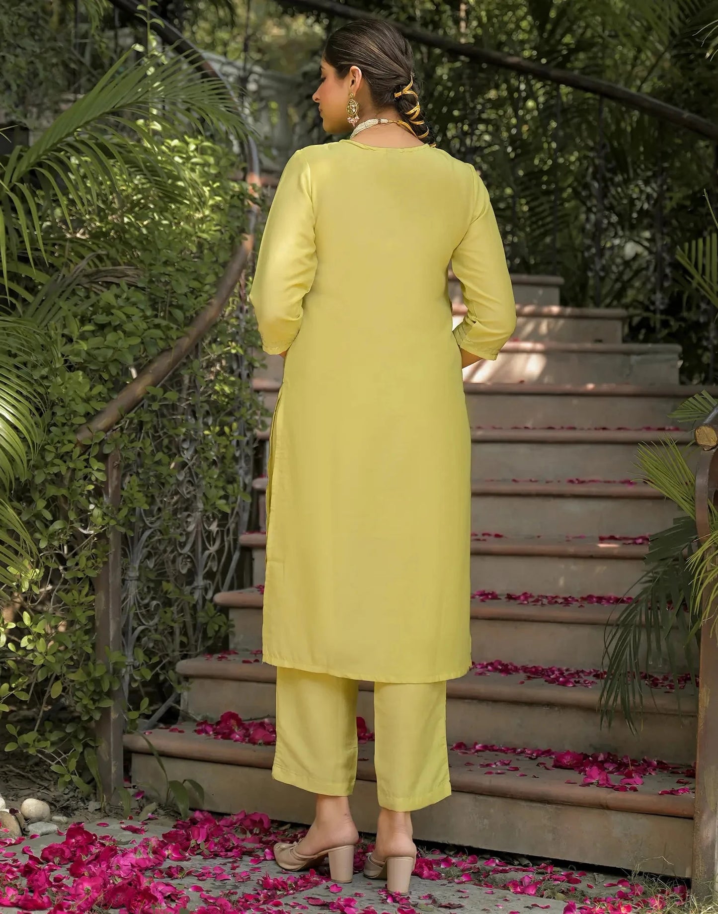 Chinnon Embroidered Round Neck Straight Kurta with Pant & Dupatta