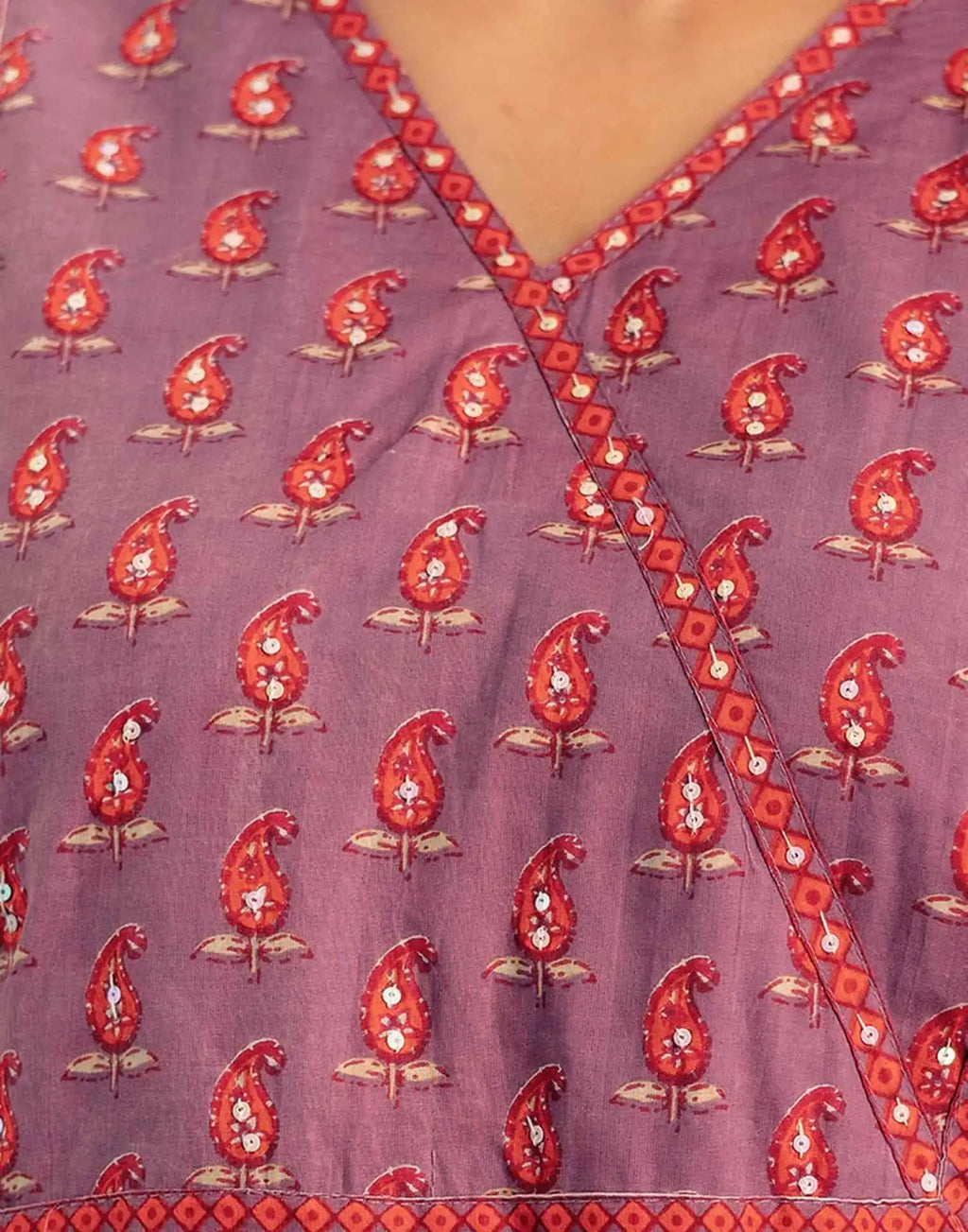 Skylee Viscose Rayon Floral Print Straight 3 Piece Kurta Set For Woman