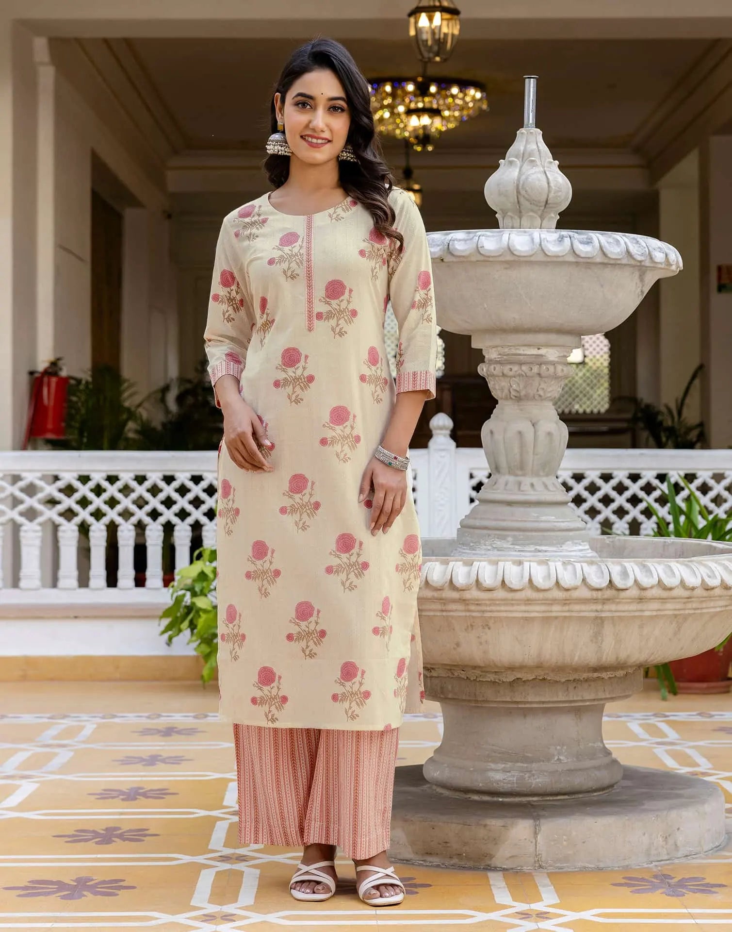 affordable round neck kurta set 