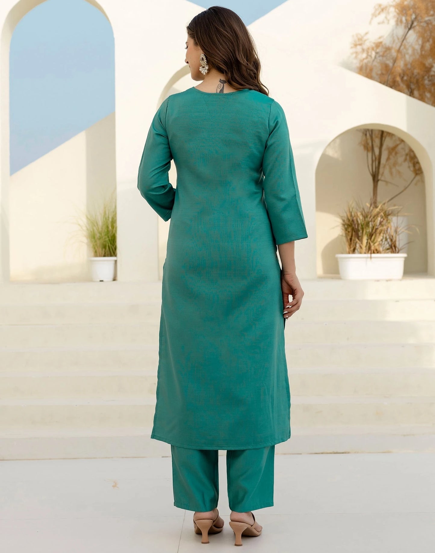 Affordable Green Silk Embroidered Straight Kurta Set V-Neck Silk Kurti with Pant & Dupatta