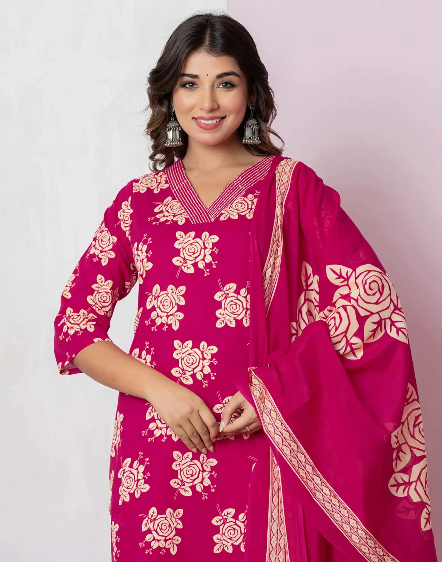 Skylee Viscose Rayon Floral Print Straight 3 Piece Kurta Set For Woman