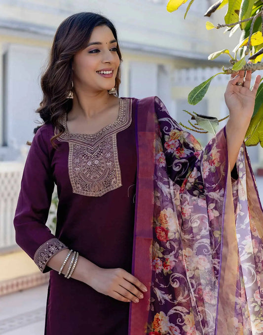 Silk Blend Weaving Straight Kurta with Pant & Dupatta