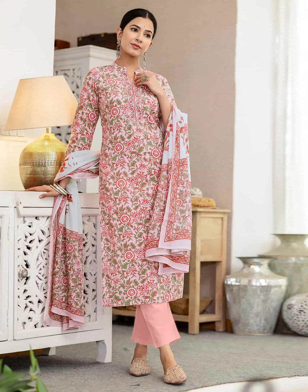 Skylee Cotton Printed Straight 3 Piece Kurta Set For Woman
