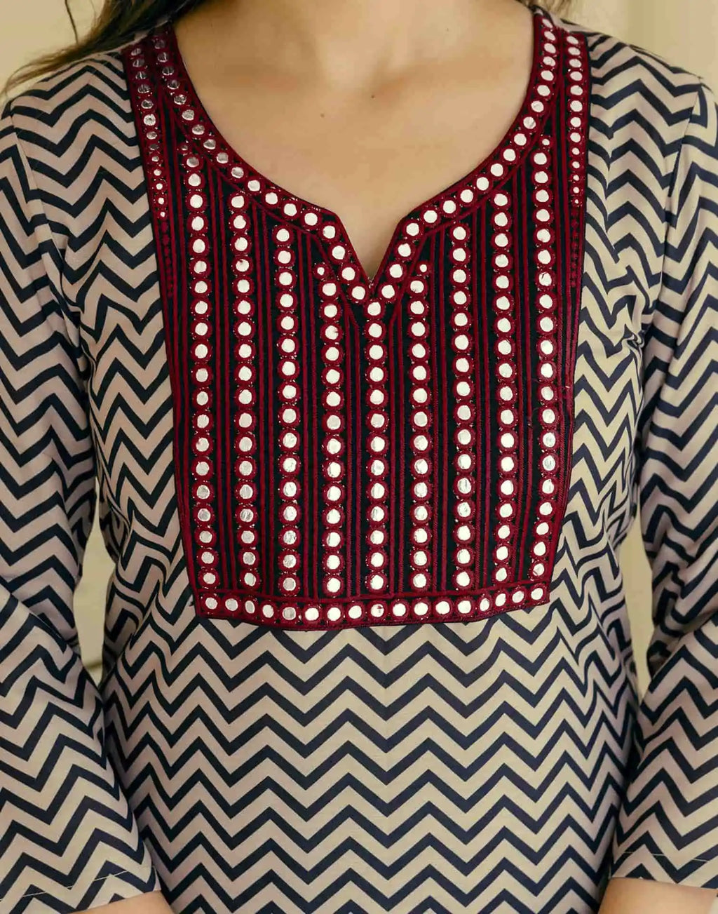 Skylee Viscose Rayon Printed Straight 3 Piece Kurta Set For Woman