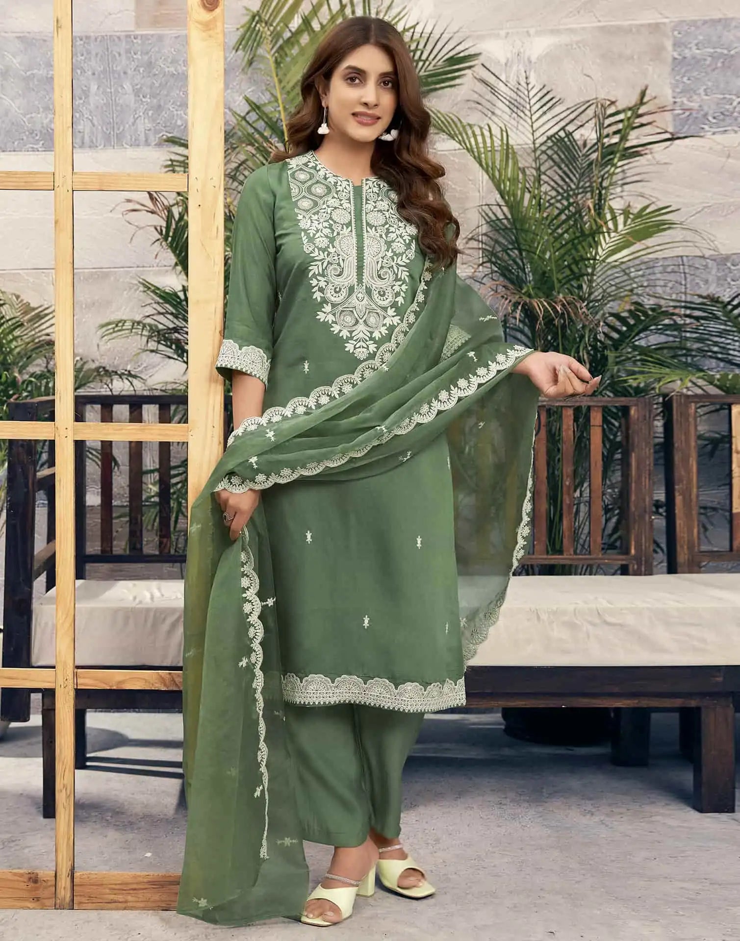 Skylee Silk Blend Embroidered Straight 3 Piece Kurta Set For Woman