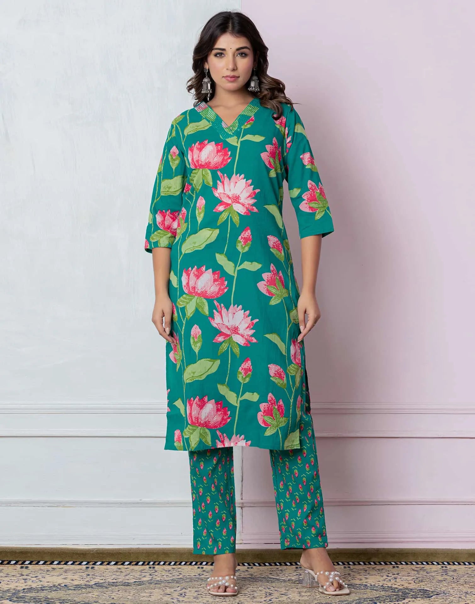 Affordable Green Cotton Printed Straight Kurta Set under 999